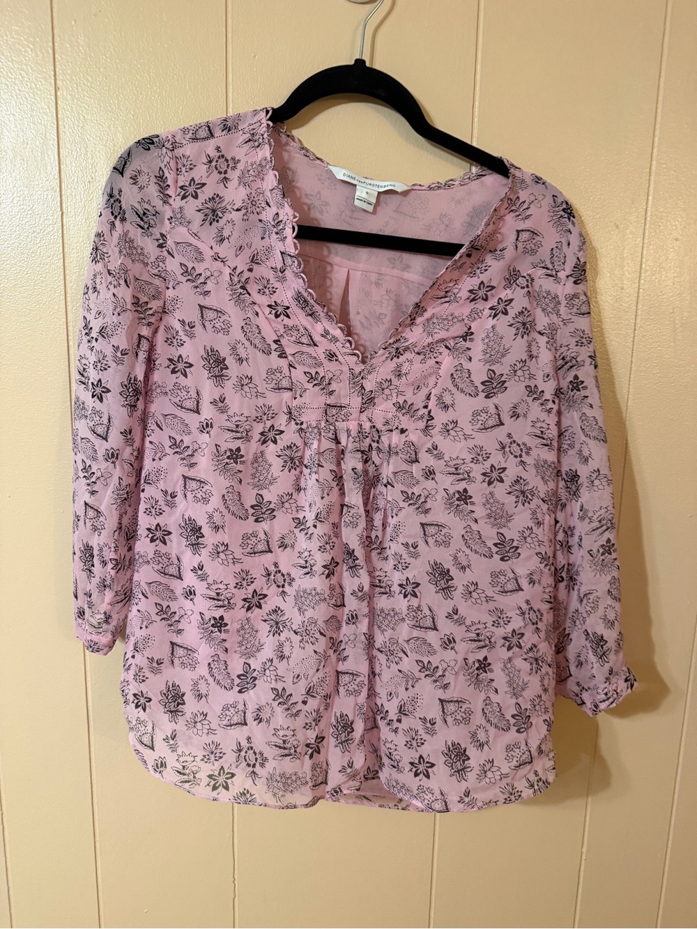 Diane Von furstenburg silk Light Pink Floral Peasant Blouse - Women's Top